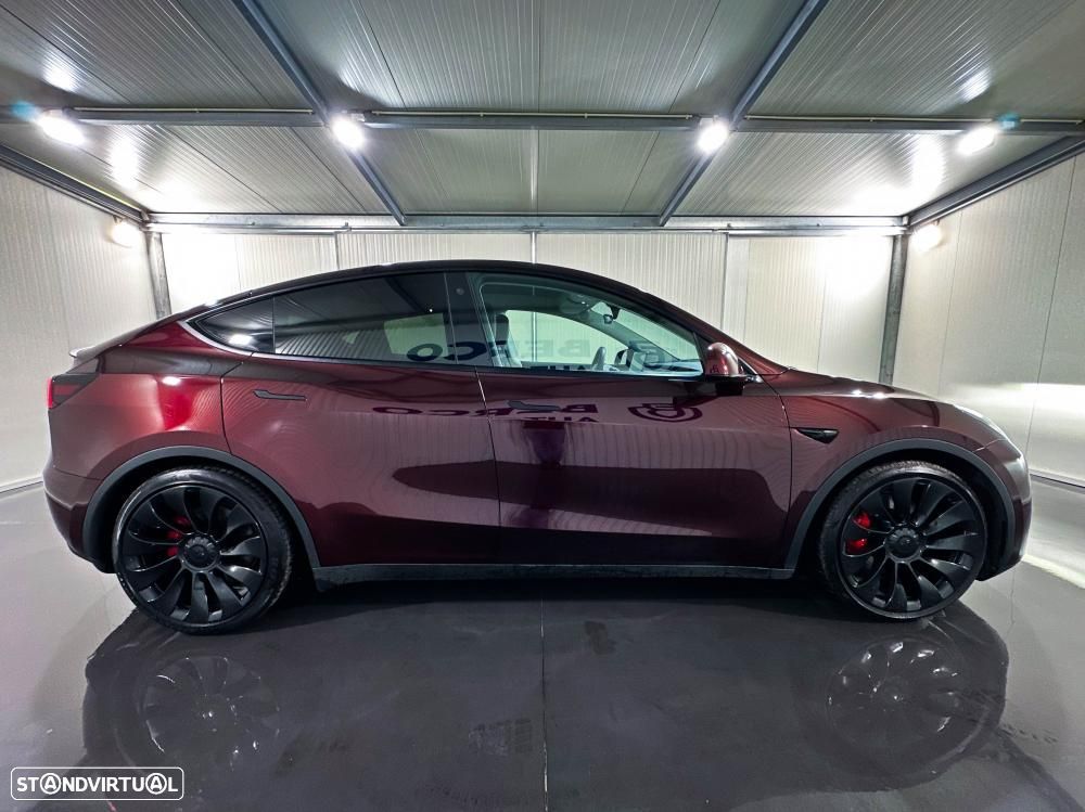 Tesla Model Y Performance Dual Motor AWD — fotografia 11