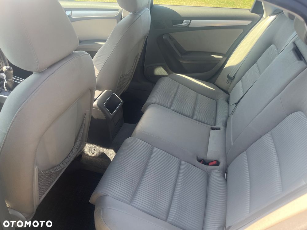 Audi A4 Limousine 2.0 TDI - 13