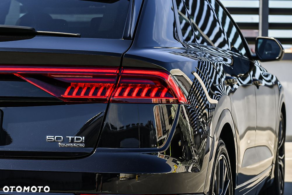Audi Q8 - 18