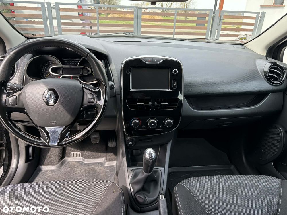 Renault Clio 1.2 16V 75 Collection - 9