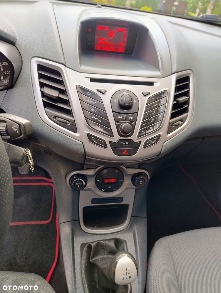 Ford Fiesta - 11