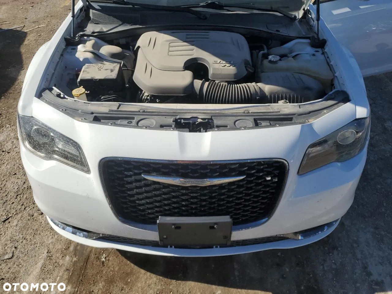 Chrysler 300s - 10