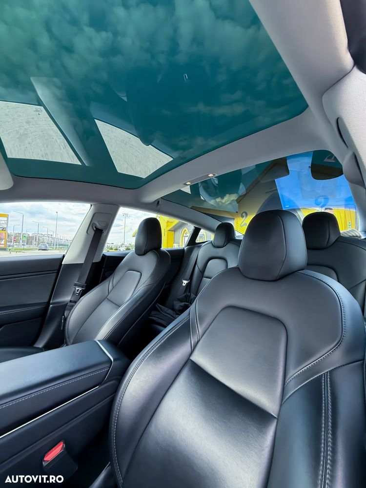 Tesla Model 3 Standard Reichweite Plus Hinterradantrieb - 3