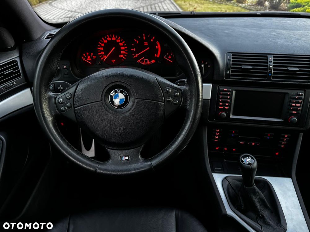 BMW Seria 5 - 16