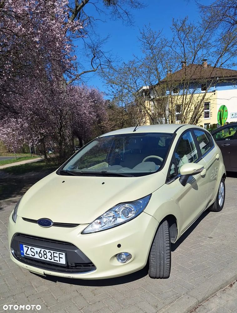 Ford Fiesta 1.4 Ghia EU5 - 1