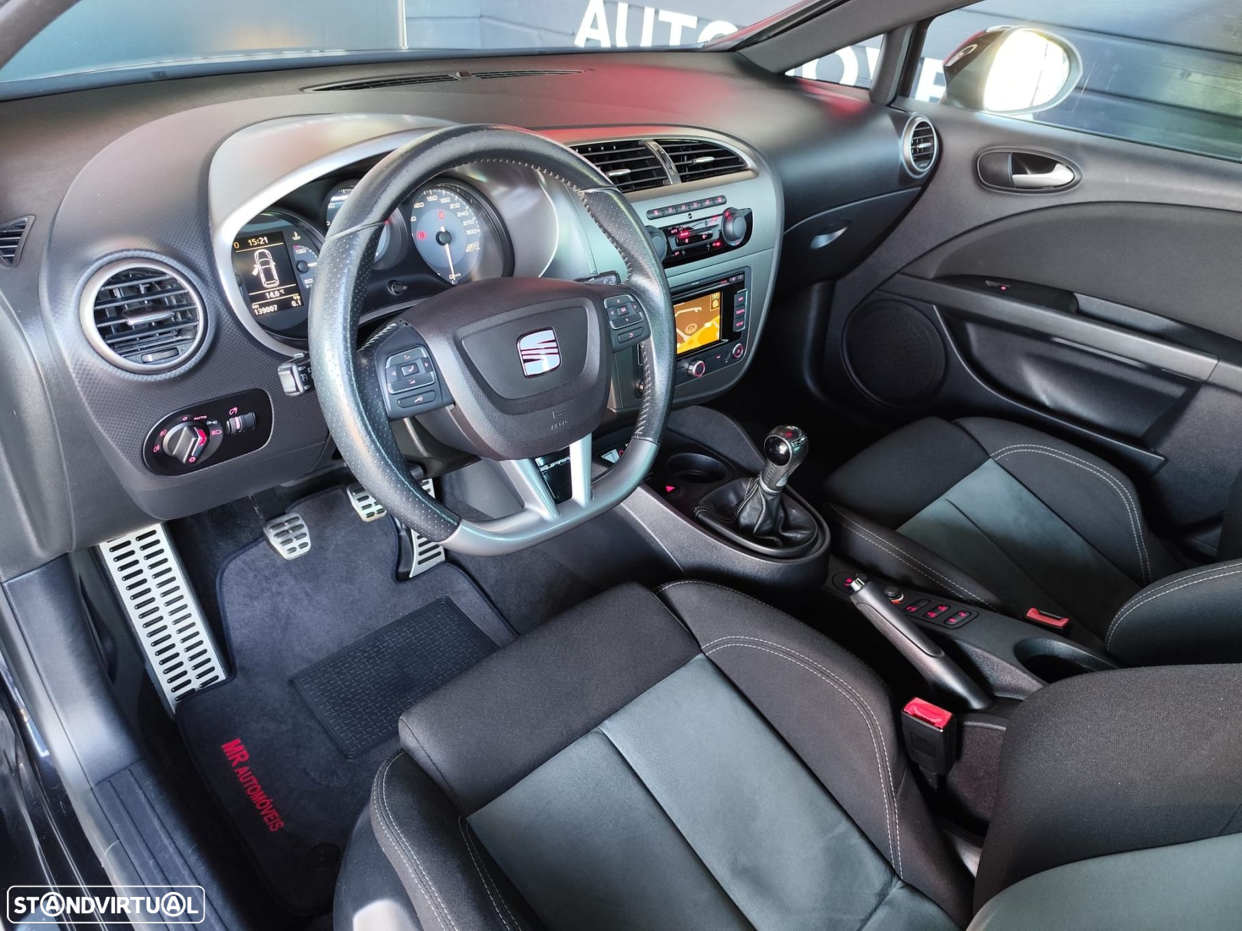 SEAT Leon 2.0 TSI Cupra R - 38