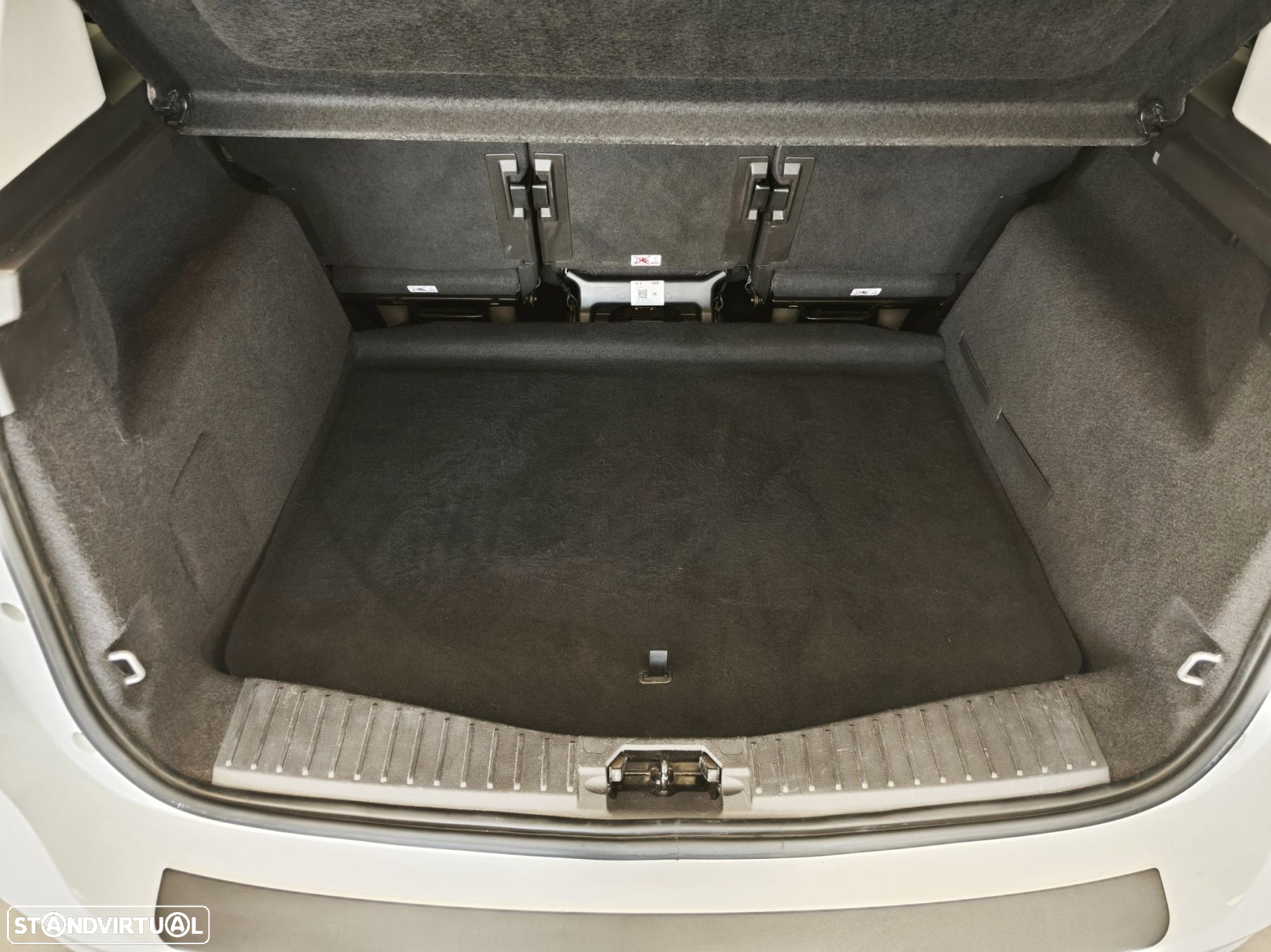 Ford C-Max 1.0 Ecoboost S&S Titanium - 9