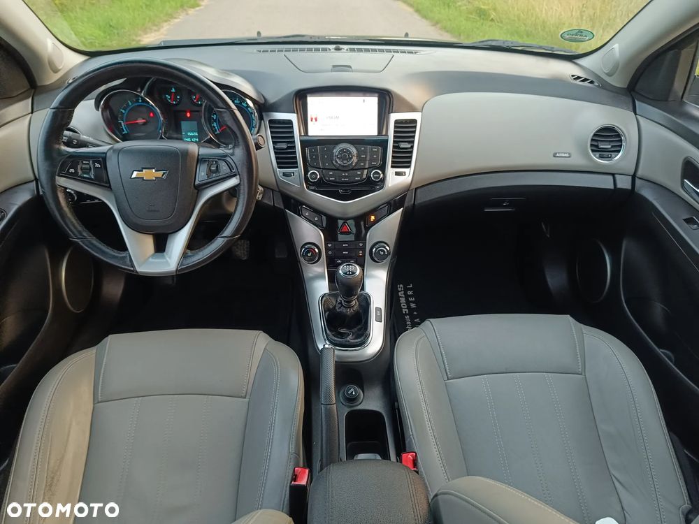 Chevrolet Cruze - 18