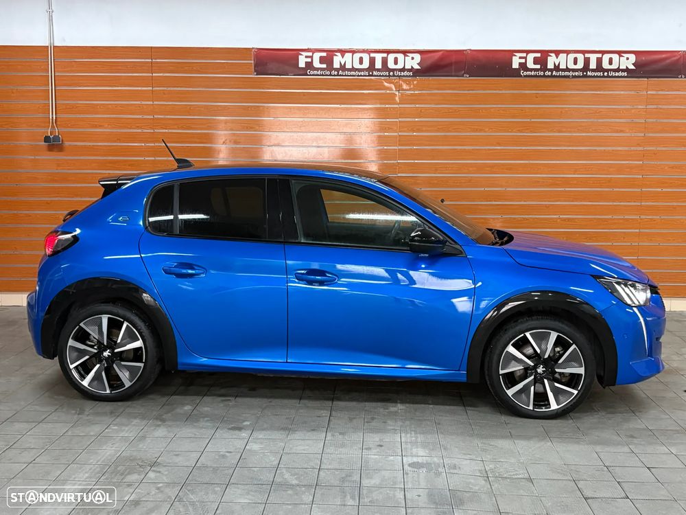 Peugeot e-208 GT - 4