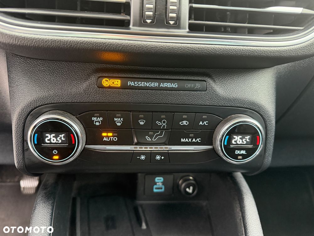 Ford Kuga 2.0 TDCi FWD Titanium - 19