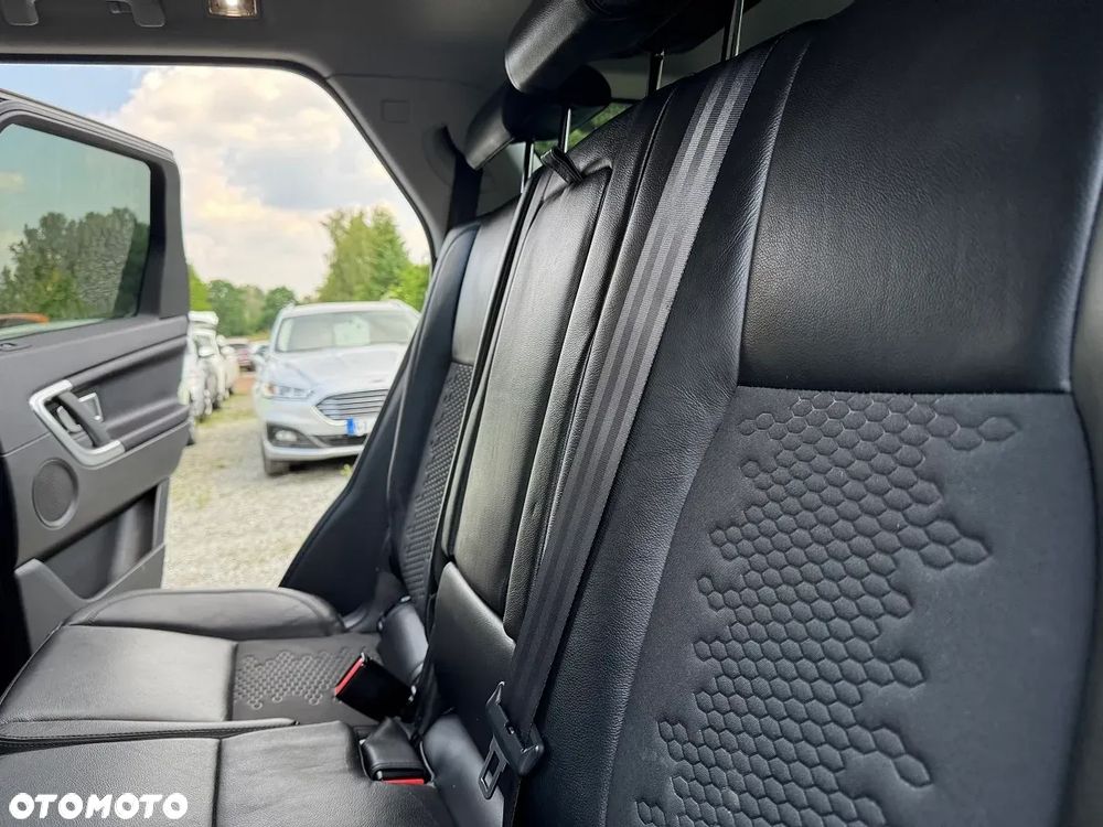Land Rover Discovery Sport - 26