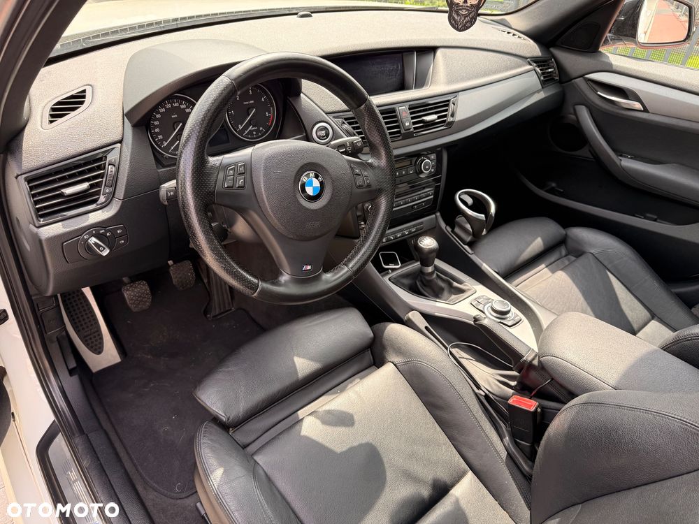 BMW X1 xDrive20d - 10