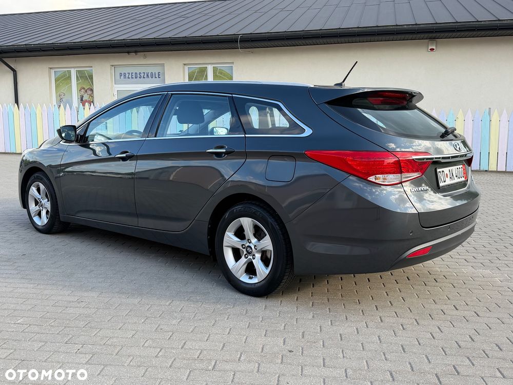 Hyundai i40 i40cw 1.7 CRDi Fifa World Cup Edition - 3