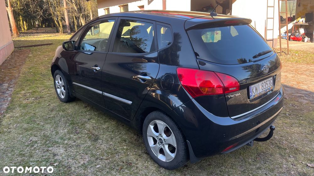 Kia Venga - 26