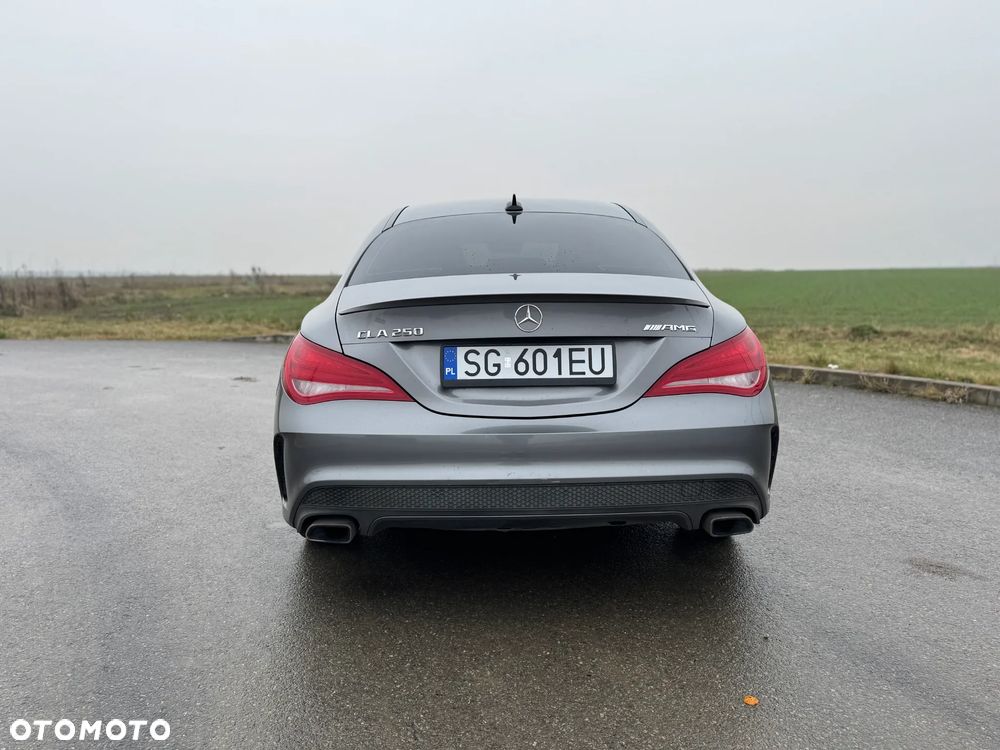 Mercedes-Benz CLA 250 7G-DCT Sport - 12