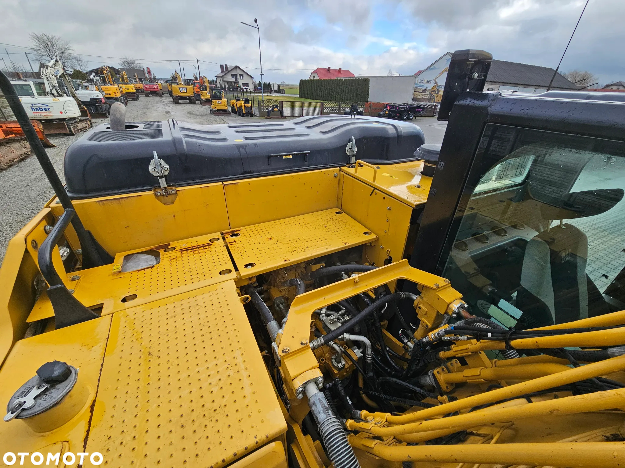 Caterpillar 320 FL, 2017 ROK, 8500 MTH - 12