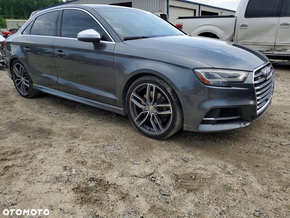 Audi S3 S tronic - 5