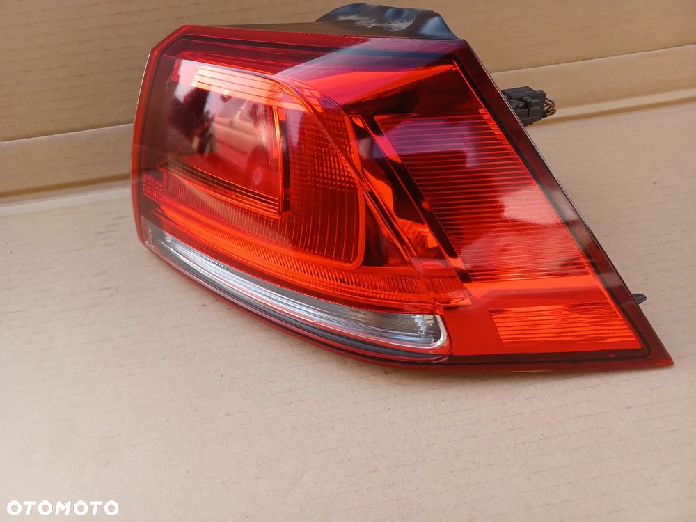 LAMPA TYLNA PRAWA VW GOLF VII HB 5G0945096M - 7