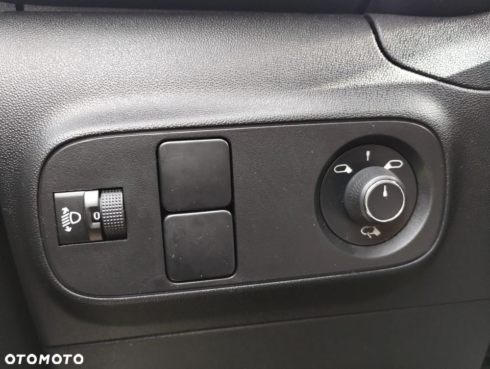 Citroën C3 1.2 PureTech C-Series - 19