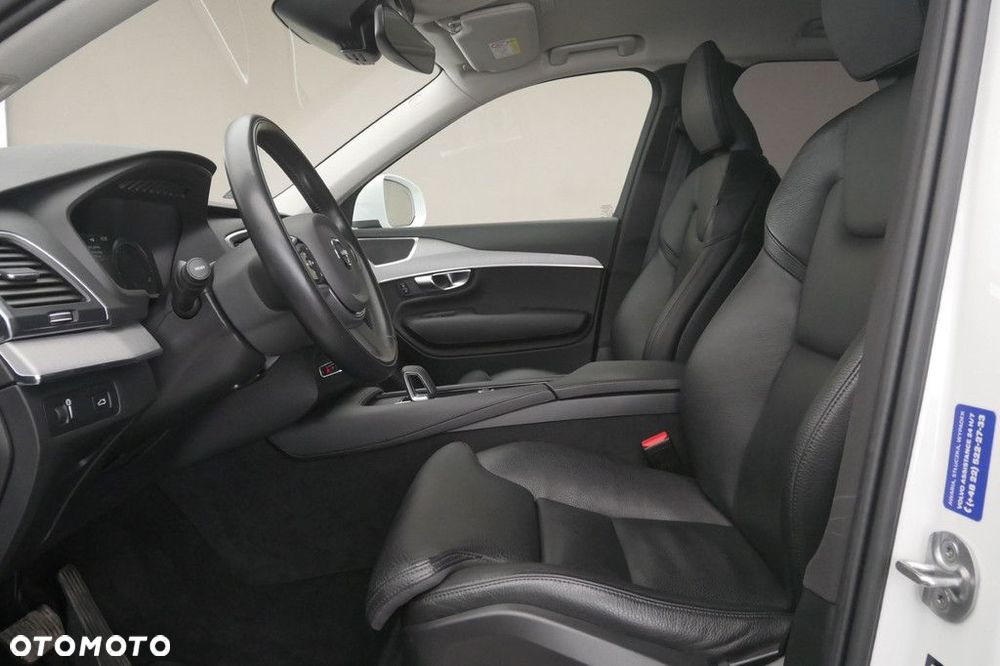 Volvo XC 90 - 12