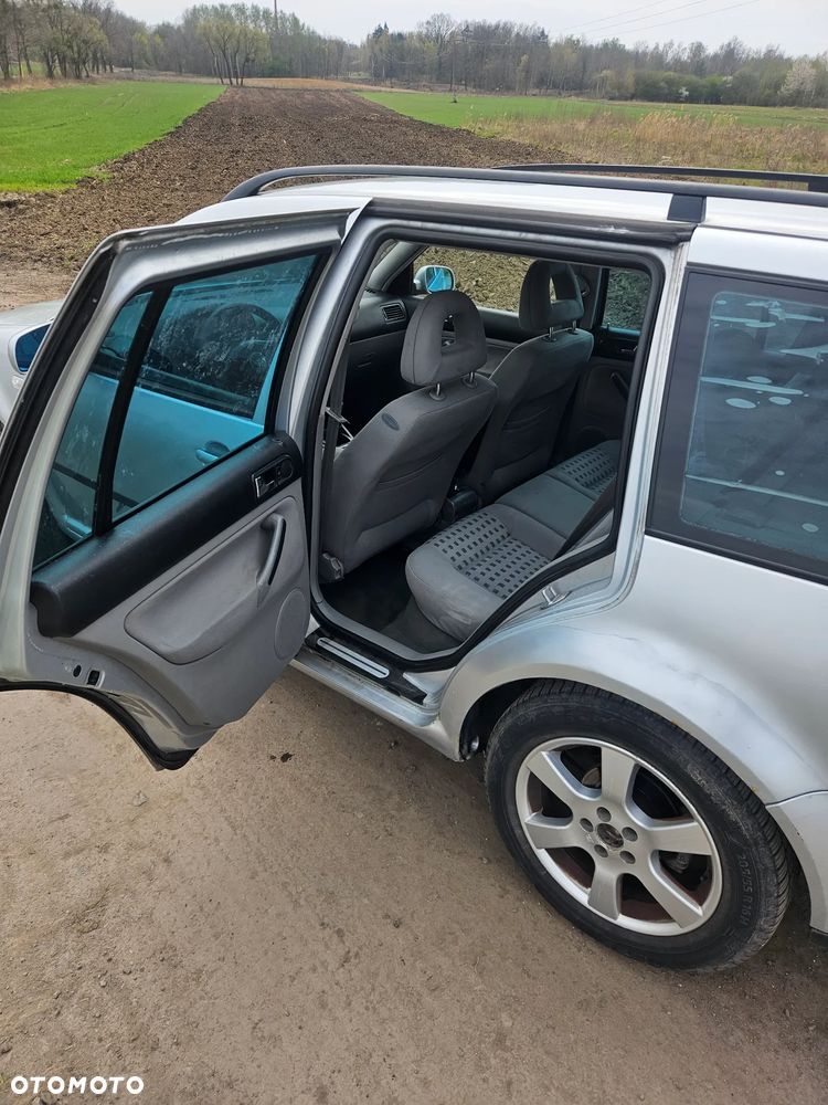 Volkswagen Bora Variant 1.9 TDI - 14