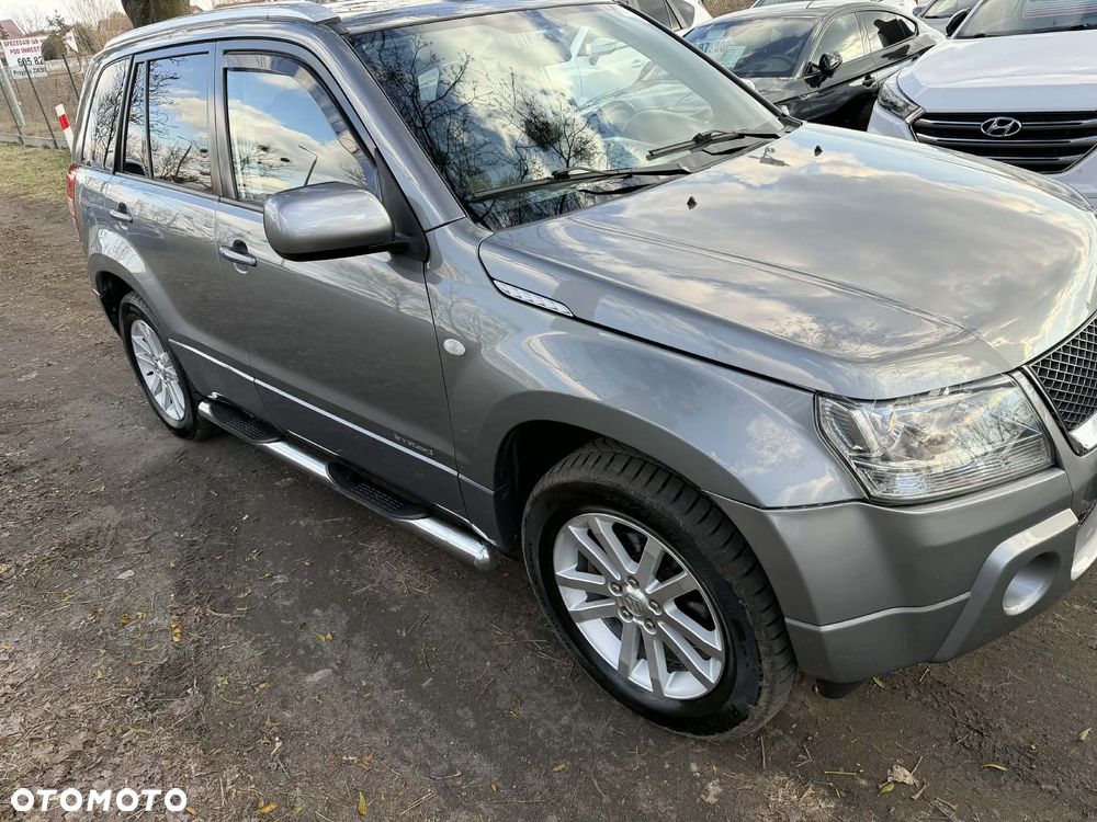 Suzuki Grand Vitara 2.0 Comfort Limited - 4