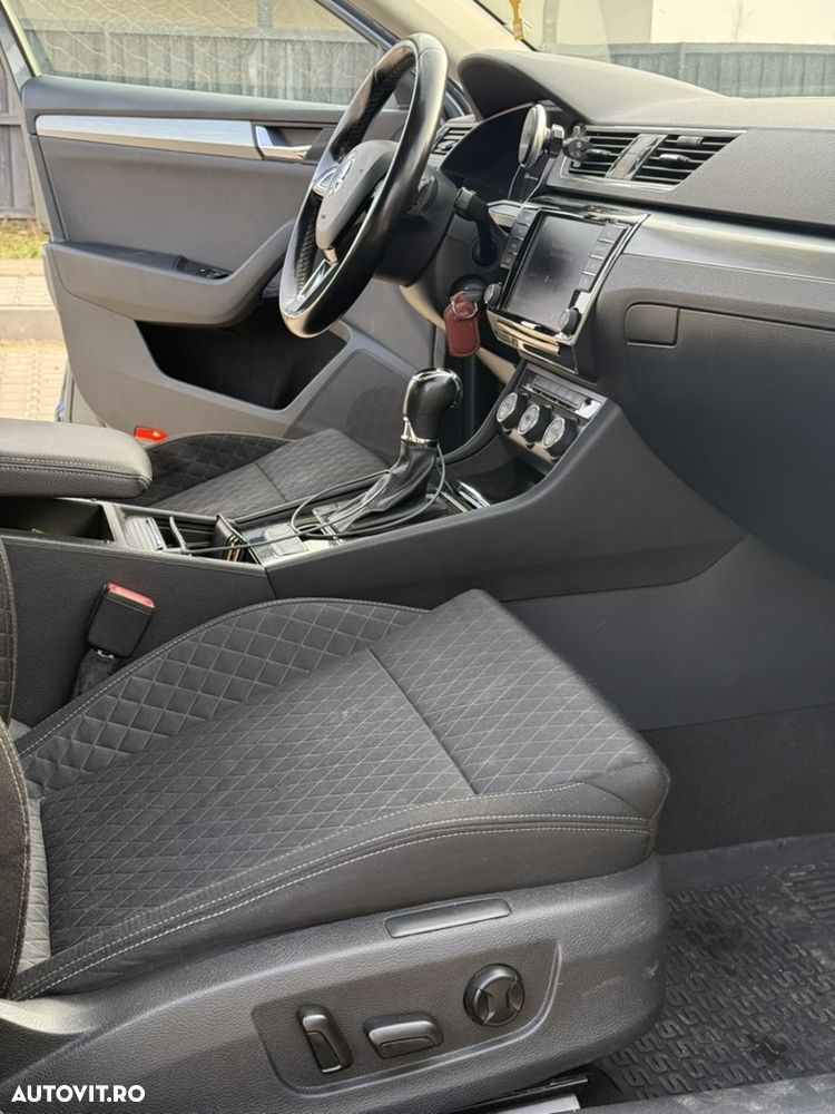 Skoda Superb 2.0 TDI DSG Style - 11