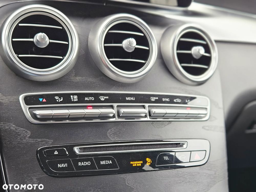 Mercedes-Benz GLC 250 4-Matic - 35