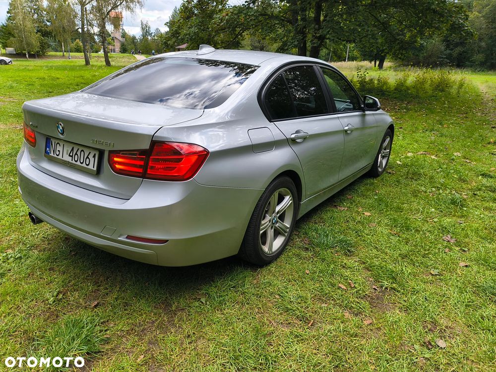 BMW Seria 3 328i xDrive Luxury Line - 2