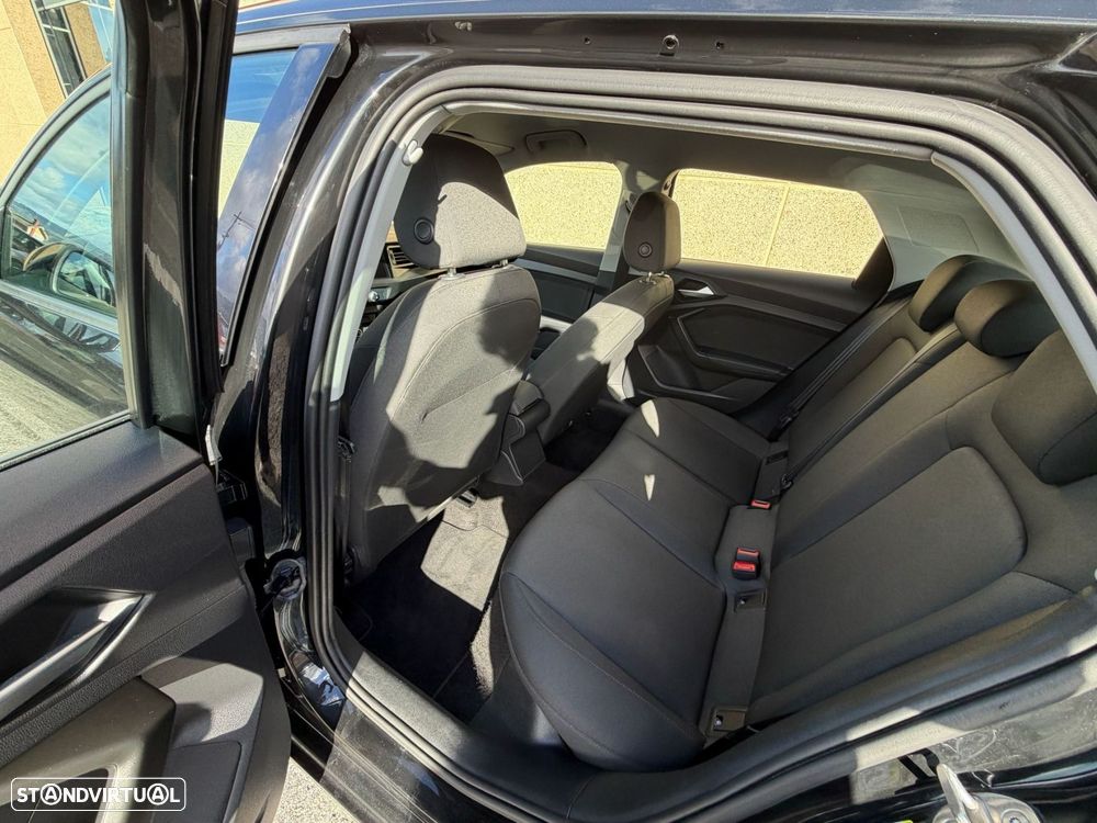 Audi A1 Sportback 25 TFSI Advanced - 4