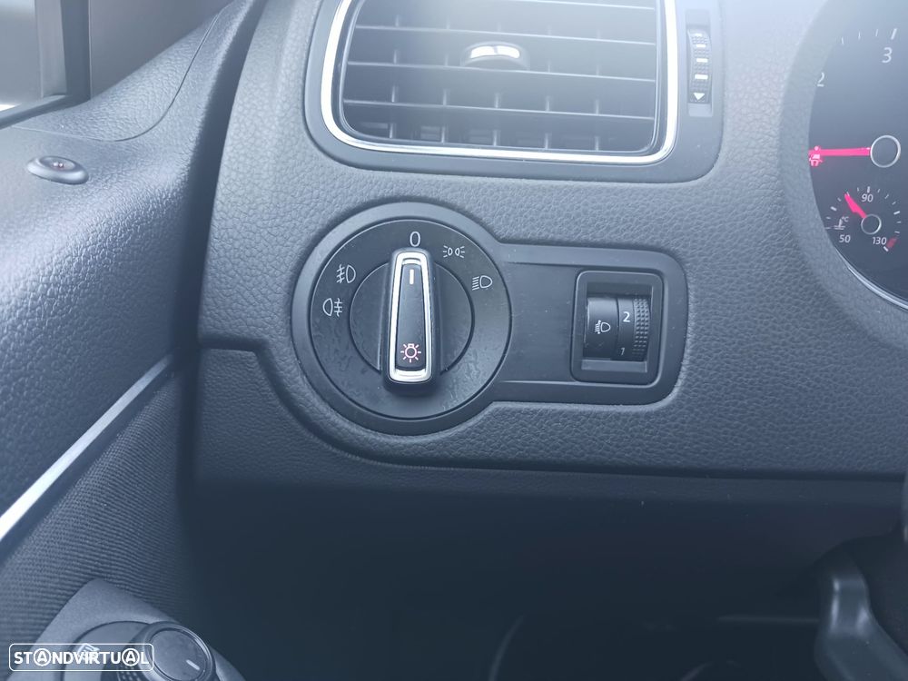 VW Polo 1.4 TDi BlueMotion - 28