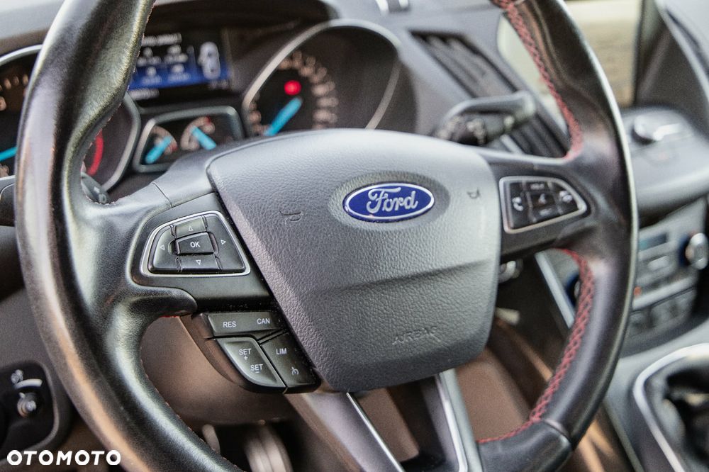 Ford Kuga - 14