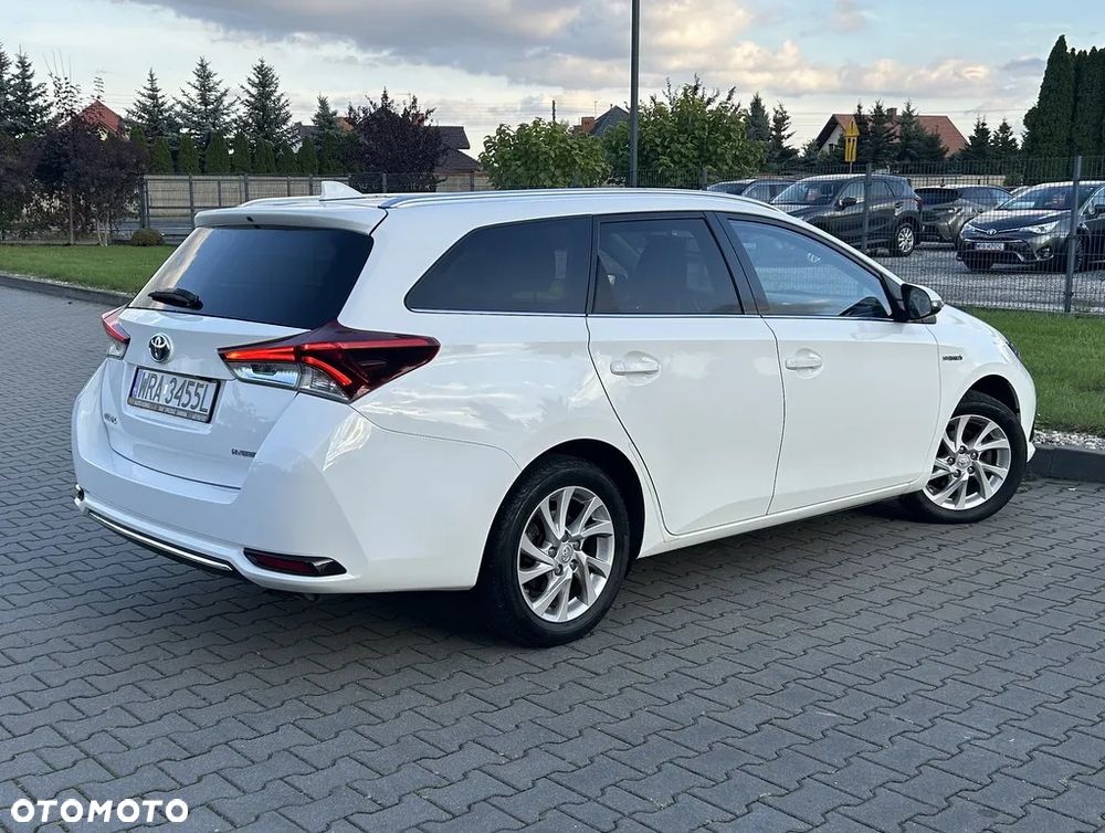 Toyota Auris 1.8 VVT-i Hybrid Automatik Executive - 23