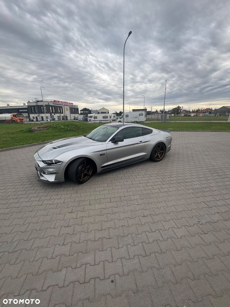 Ford Mustang - 3