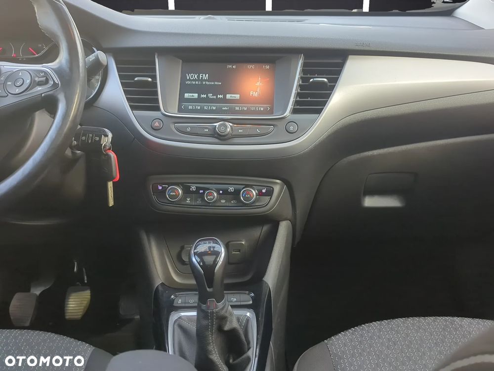 Opel Crossland X 1.2 T Enjoy S&S - 24
