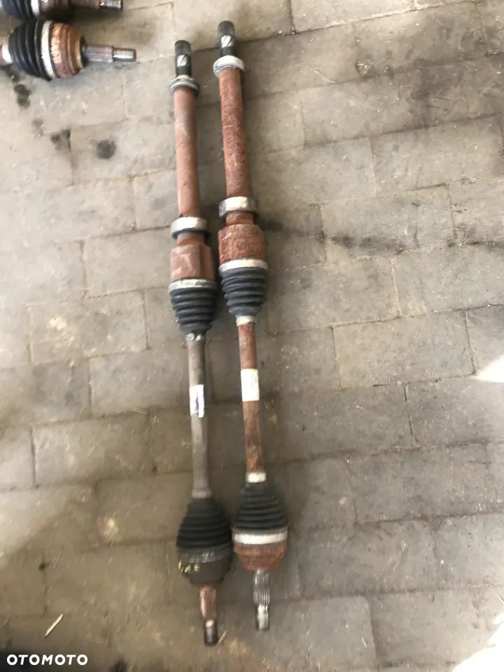 Półoś prawa długa Renault Clio IV 1.5 DCI