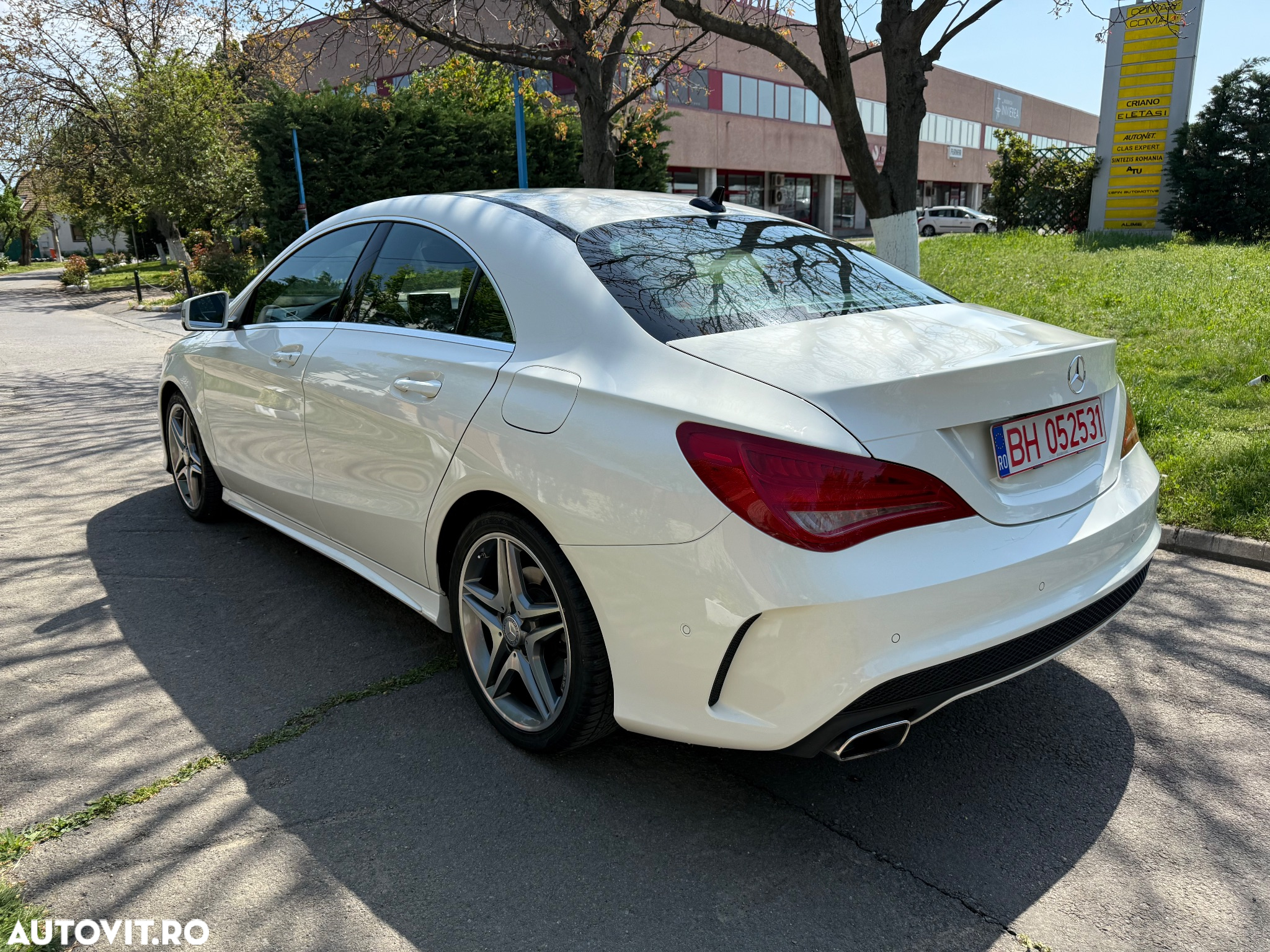 Mercedes-Benz CLA - 4
