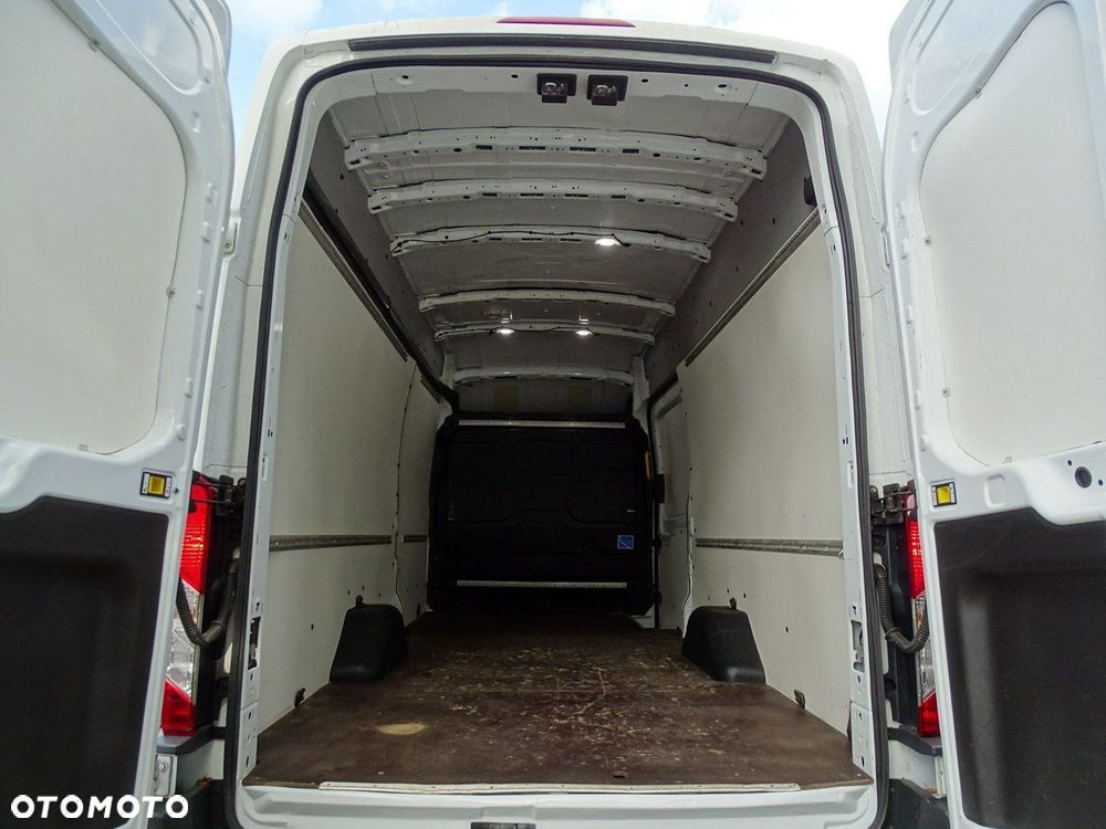 Ford Transit - 13