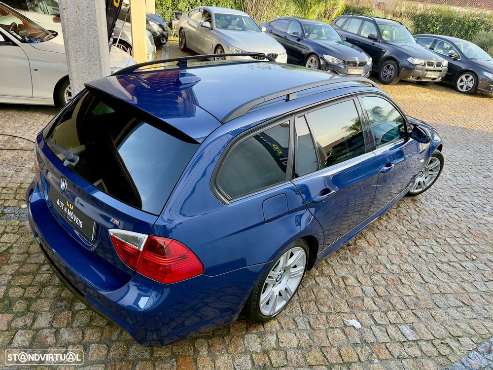 BMW 320 d Navigation Sport - 19