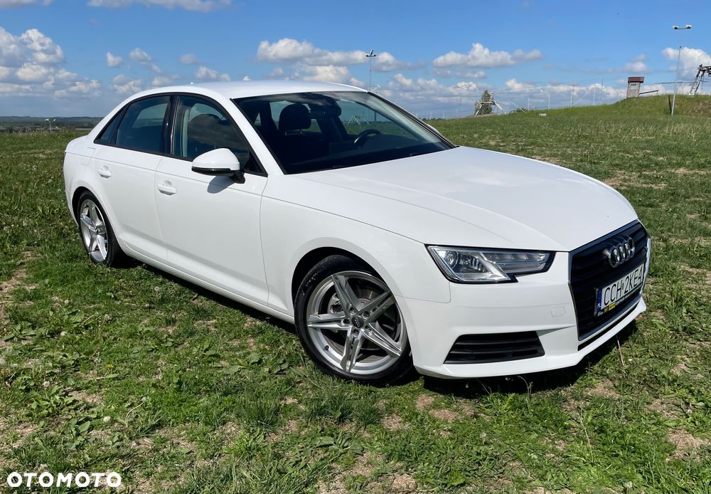 Audi A4 Limousine - 5