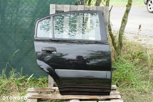 Drzwi tył tylne prawe Kia Rio II HB