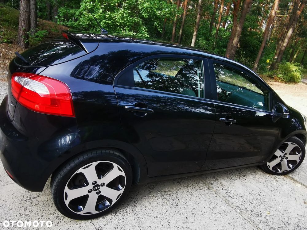 Kia Rio - 3