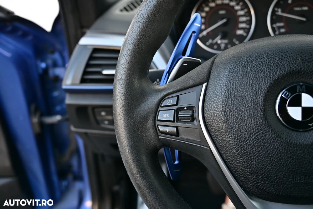 BMW Seria 1 120d Aut. - 10