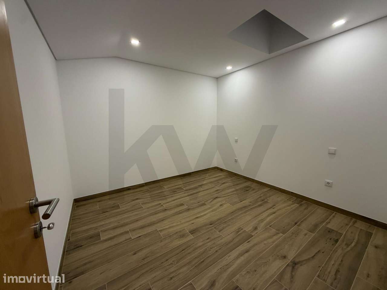 Moradia Térrea Remodelada como NOVA - Grande imagem: 5/19