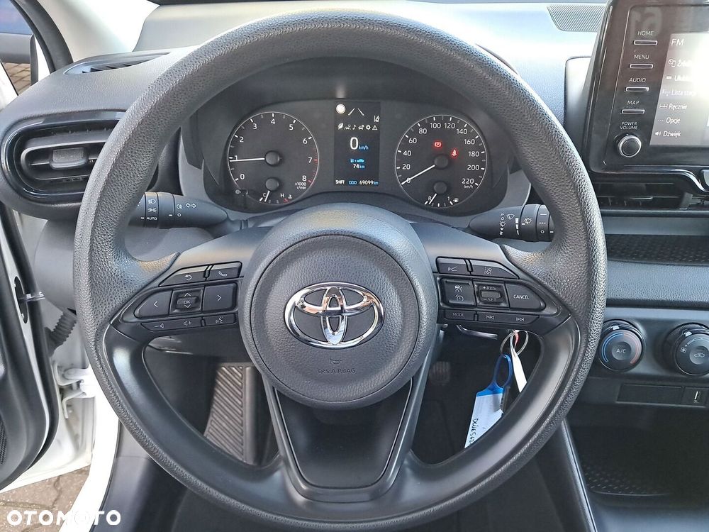 Toyota Yaris - 19