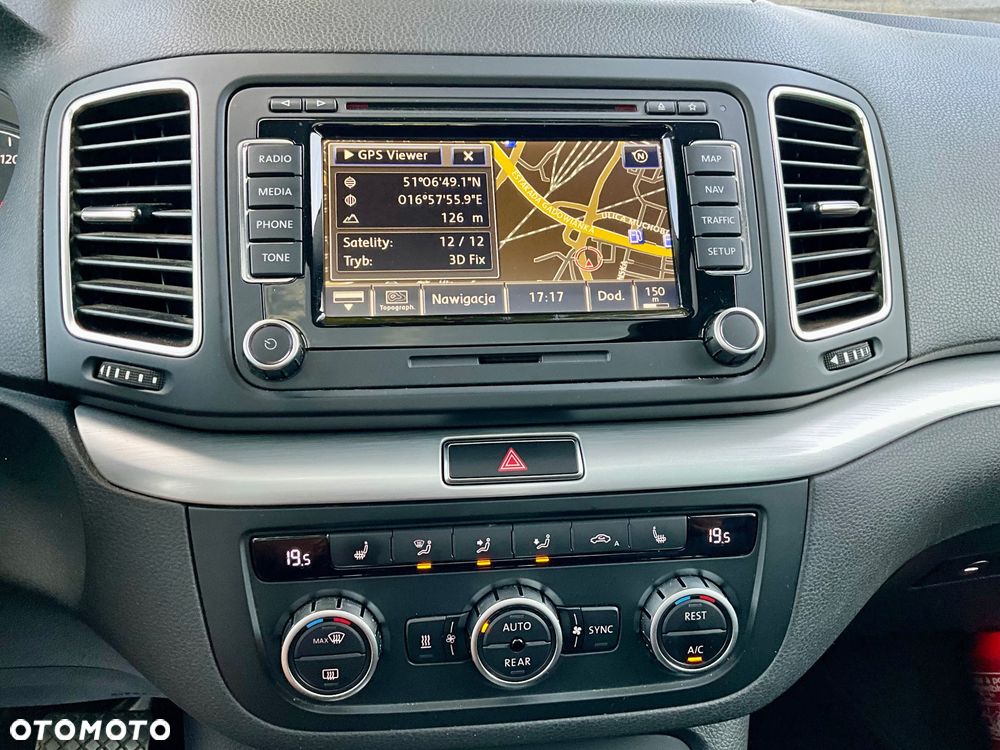 Volkswagen Sharan 2.0 TDI DSG BlueMotion Technology Highline - 28