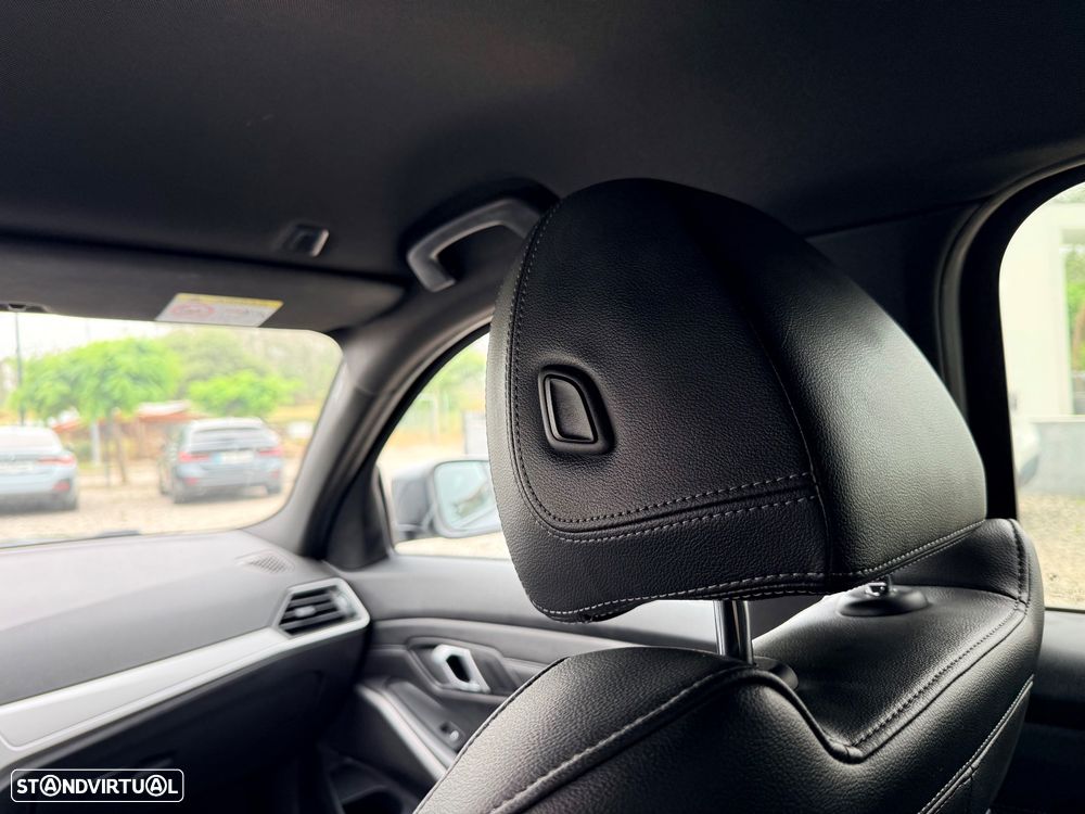 BMW 320 e Line Sport Auto - 39