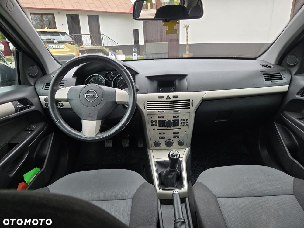 Opel Astra - 24