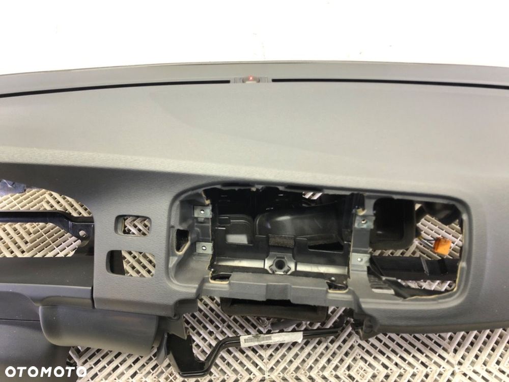 KOKPIT  VOLVO V60 I (155, 157) 2010 - 2018 D3 / D4 120 kW [163 KM] olej napędowy 2010 - 2014 - 4