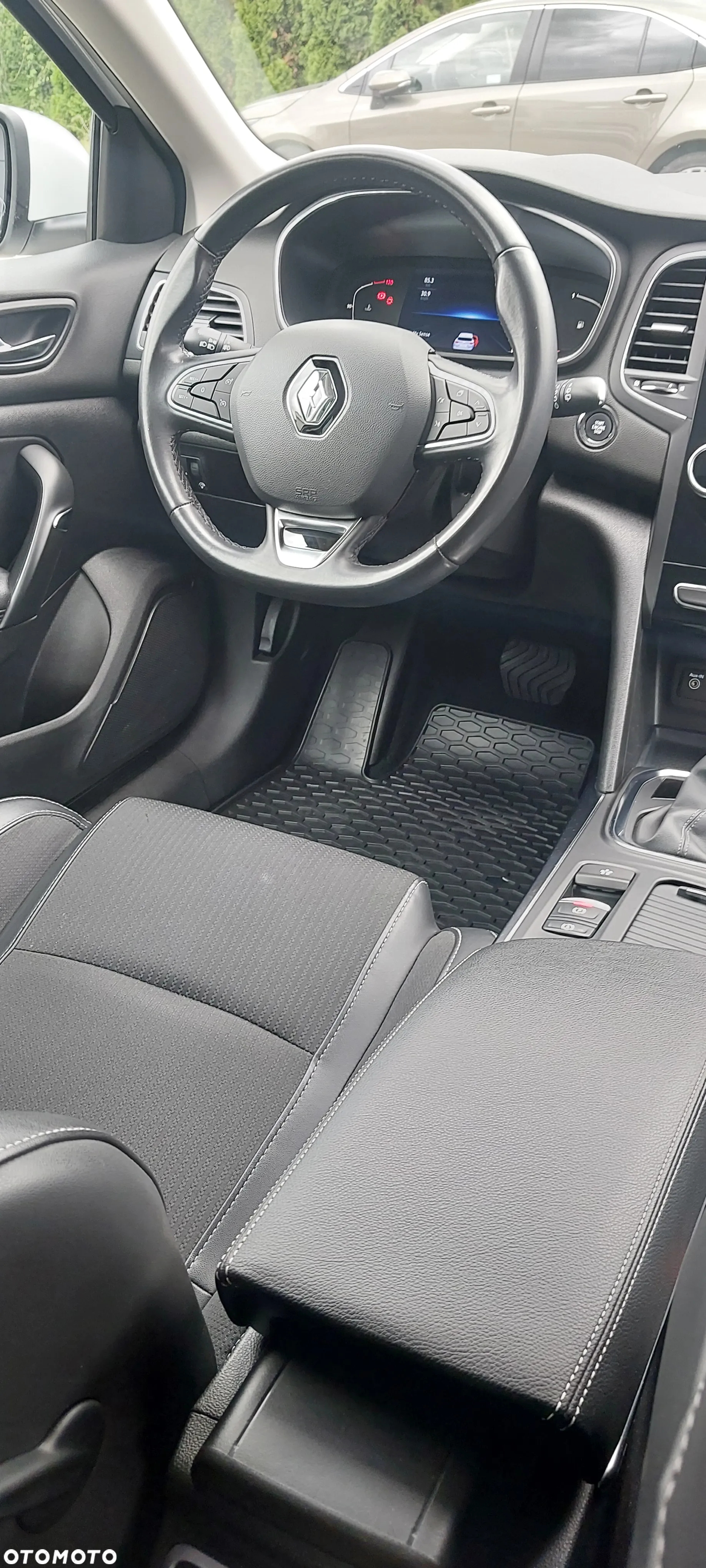 Renault Megane - 13